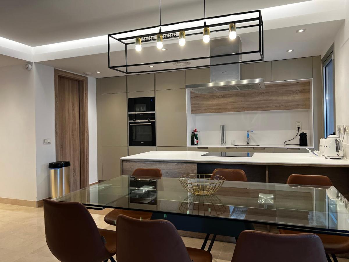 Royal Banus Apartment Marbella Bagian luar foto