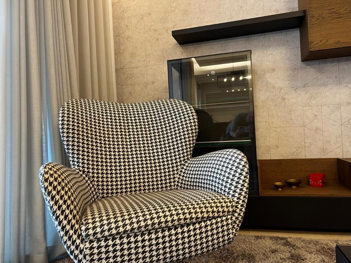 Royal Banus Apartment Marbella Bagian luar foto