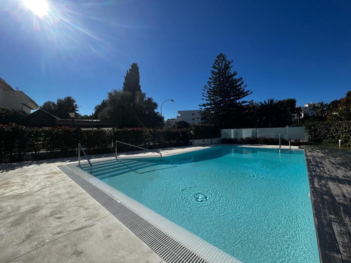 Royal Banus Apartment Marbella Bagian luar foto